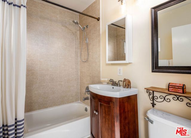 6727 W 88th Street, Westchester, CA 90045