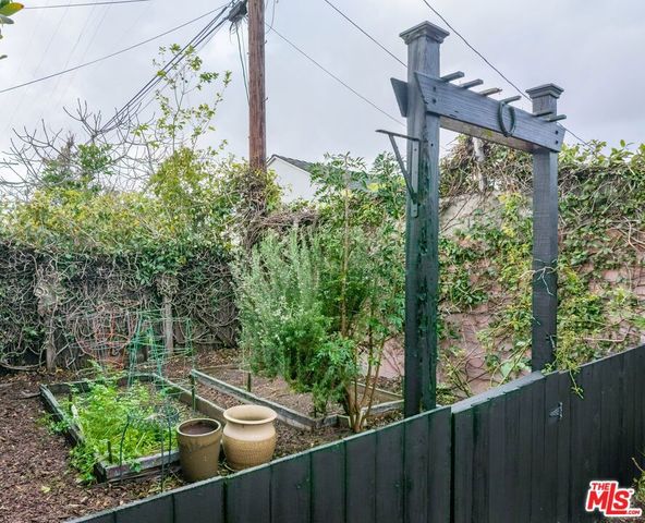 6727 W 88th Street, Westchester, CA 90045