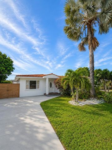 4730 NE 3rd Ave, Oakland Park, FL 33334