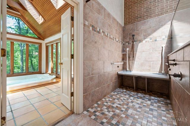 7883 Chestershire Drive, West Chester, OH 45241