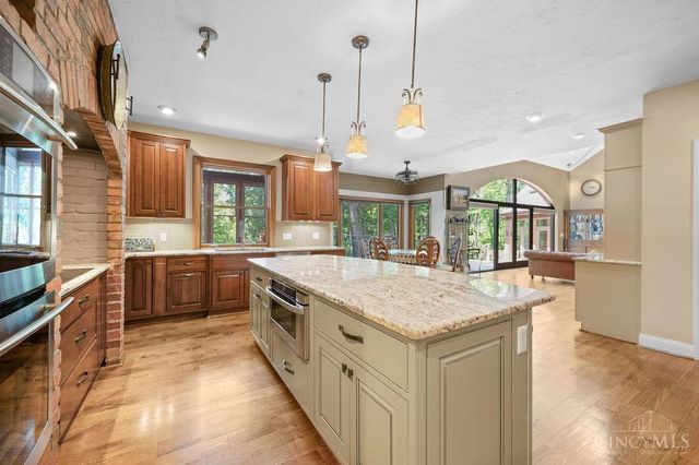 7883 Chestershire Drive, West Chester, OH 45241