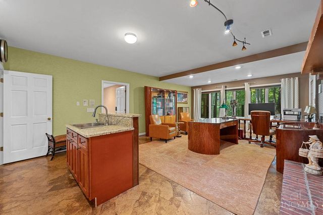 7883 Chestershire Drive, West Chester, OH 45241