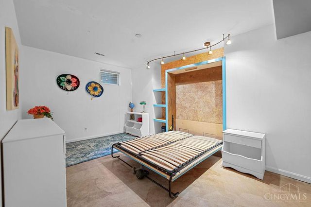 7883 Chestershire Drive, West Chester, OH 45241