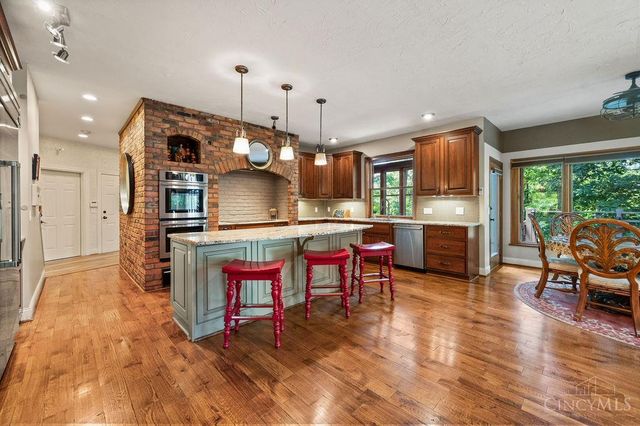 7883 Chestershire Drive, West Chester, OH 45241