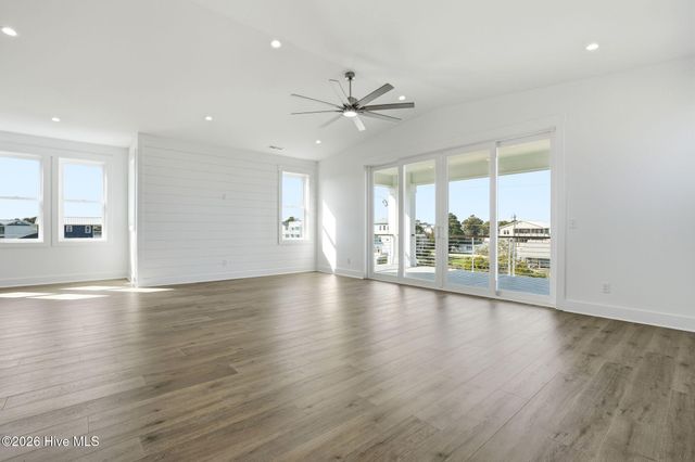 113 Ocean View Avenue, Kure Beach, NC 28449