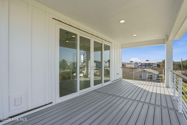 113 Ocean View Avenue, Kure Beach, NC 28449