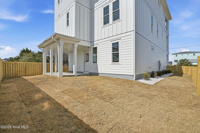 113 Ocean View Avenue, Kure Beach, NC 28449