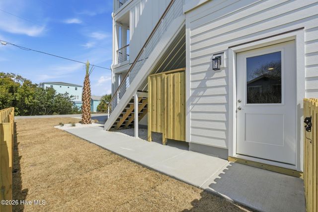 113 Ocean View Avenue, Kure Beach, NC 28449