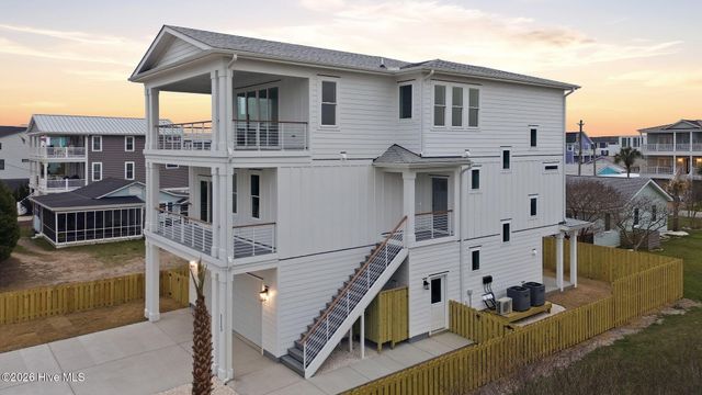113 Ocean View Avenue, Kure Beach, NC 28449