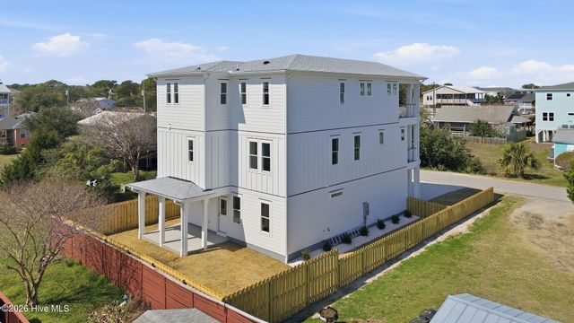 113 Ocean View Avenue, Kure Beach, NC 28449