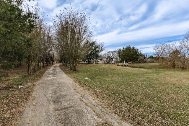 9459 County Road 313, Terrell, TX 75161