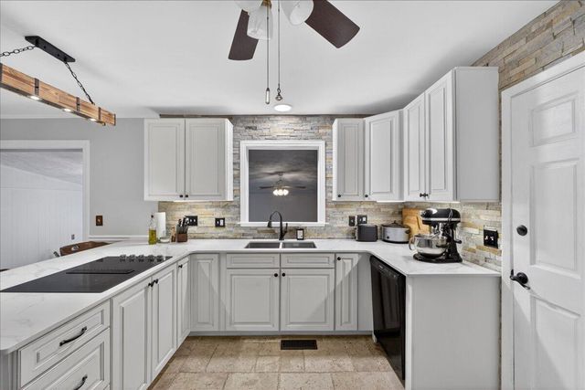 1225 Hillside Drive, Hanahan, SC 29410