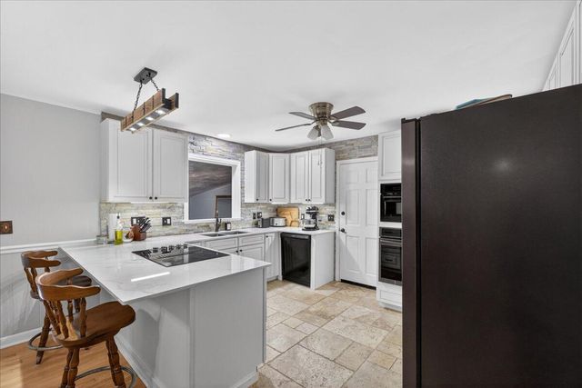 1225 Hillside Drive, Hanahan, SC 29410