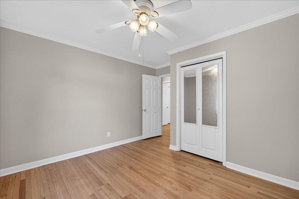 Image 17 of property listing at 1225 Hillside Drive, Hanahan, SC 29410