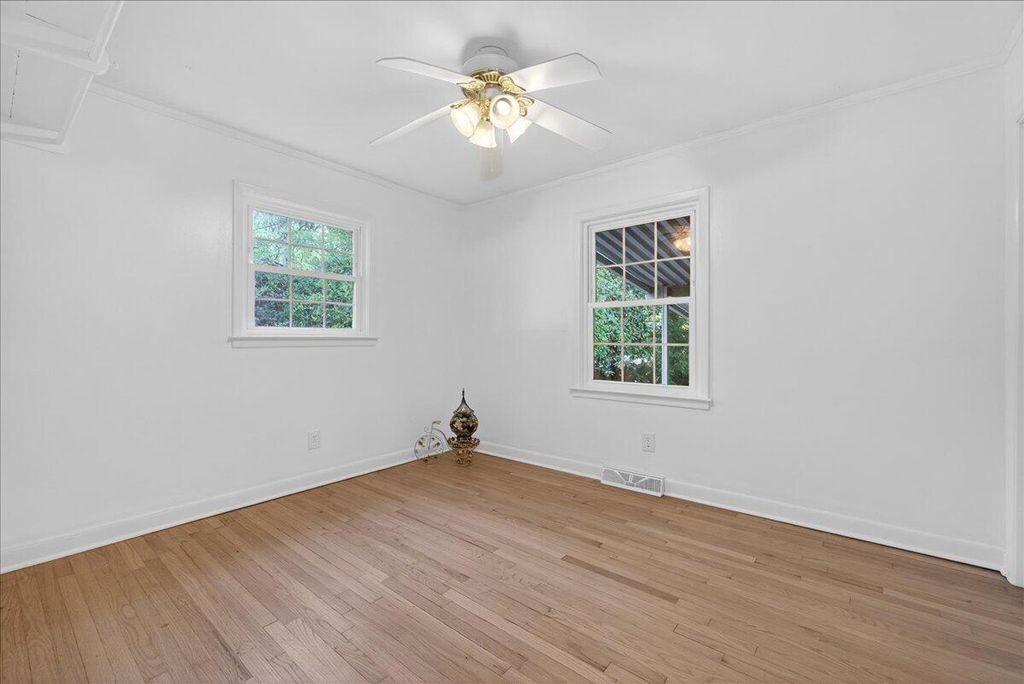 Image 24 of property listing at 1225 Hillside Drive, Hanahan, SC 29410