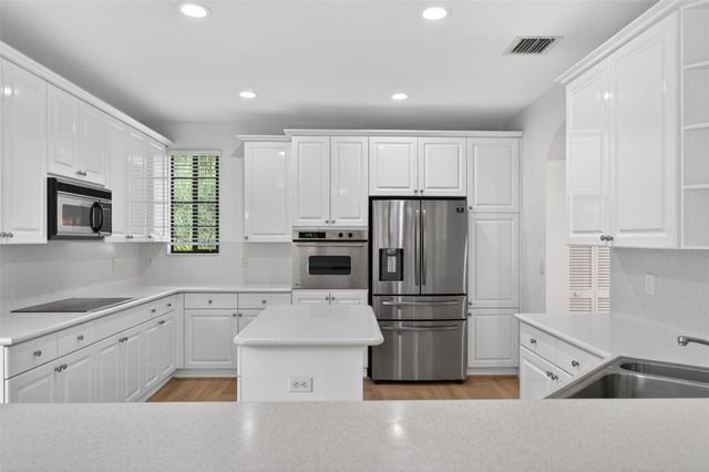 2678 Center Court Dr 2678, Weston, FL 33332