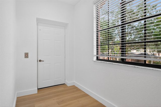 2678 Center Court Dr 2678, Weston, FL 33332