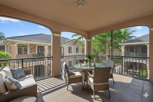 2678 Center Court Dr 2678, Weston, FL 33332