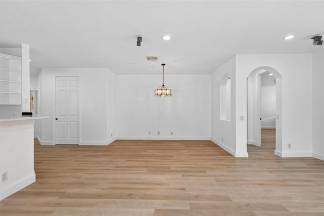 2678 Center Court Dr 2678, Weston, FL 33332