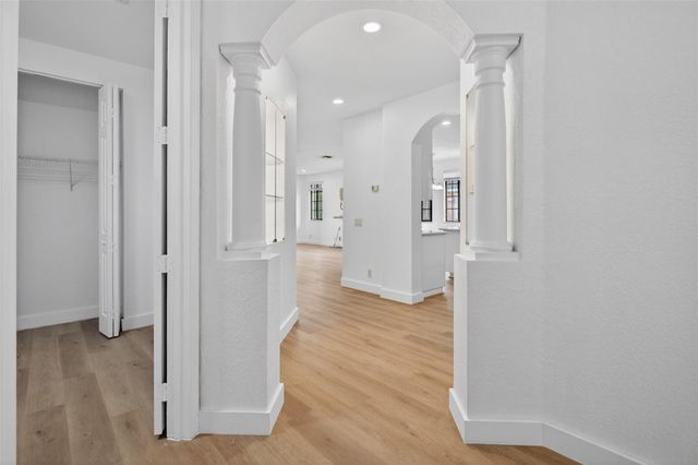 2678 Center Court Dr 2678, Weston, FL 33332