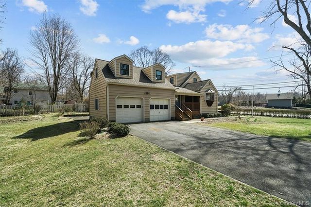 24 Convent Road, Nanuet, NY 10954