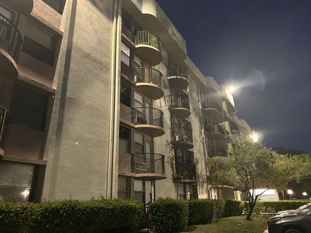 2771 Riverside Drive 213-A, Coral Springs, FL 33065