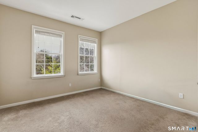 1 King Philip Drive 301, West Hartford, CT 06117