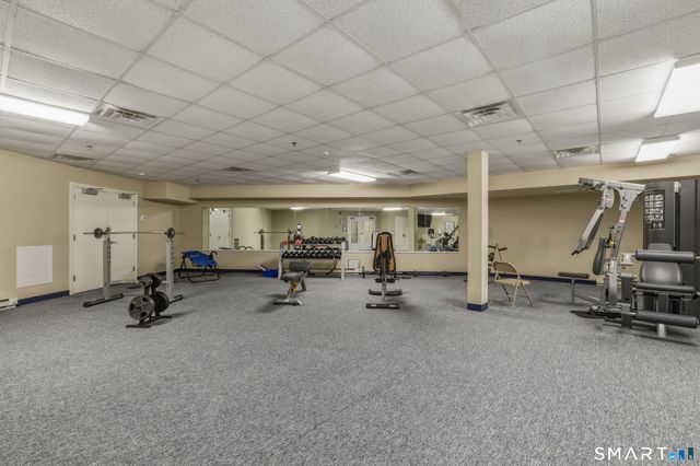 1 King Philip Drive 301, West Hartford, CT 06117