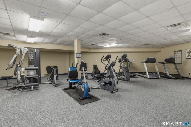 1 King Philip Drive 301, West Hartford, CT 06117