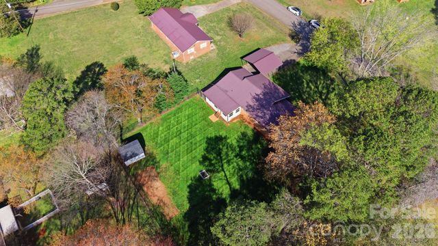 3227 Westover Road, Statesville, NC 28677
