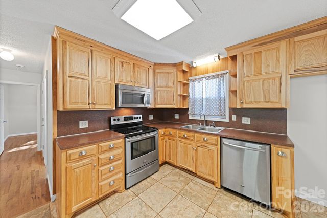 3227 Westover Road, Statesville, NC 28677