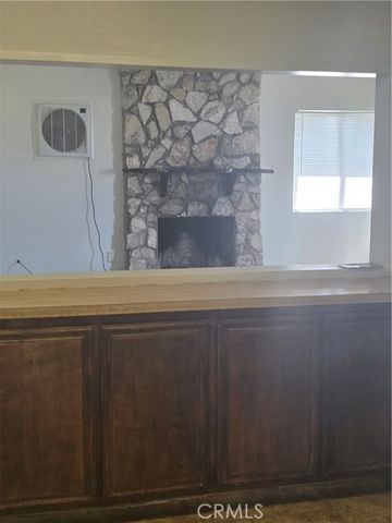 44302 Kirkland Avenue, Lancaster, CA 93535