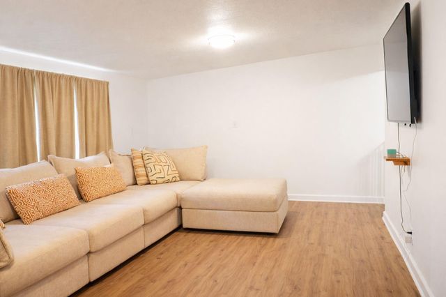 506 Azalea Street, Lake Jackson, TX 77566