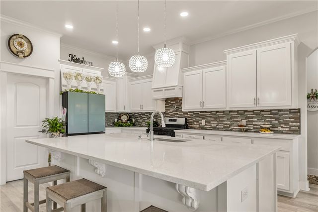 3553 North Country Drive, Bryan, TX 77808