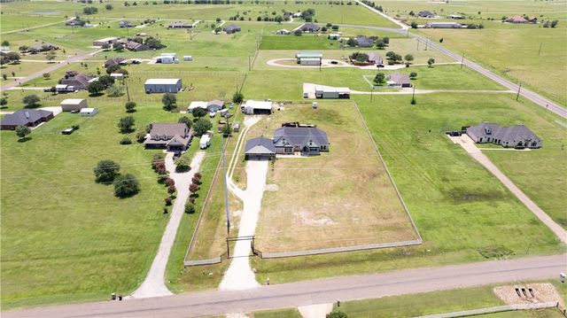 3553 North Country Drive, Bryan, TX 77808