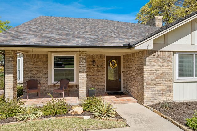 7704 Skylake Drive, Fort Worth, TX 76179