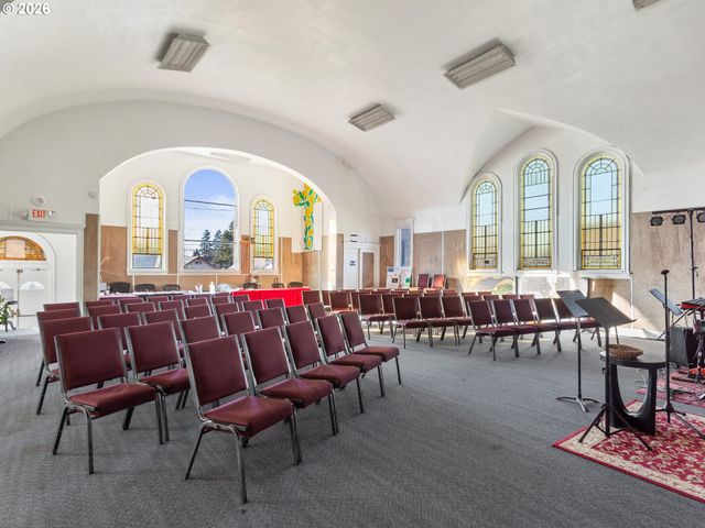 7119 Se KNIGHT St, Portland, OR 97206