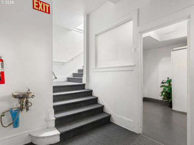 7119 Se KNIGHT St, Portland, OR 97206