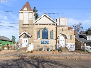 7119 Se KNIGHT St, Portland, OR 97206