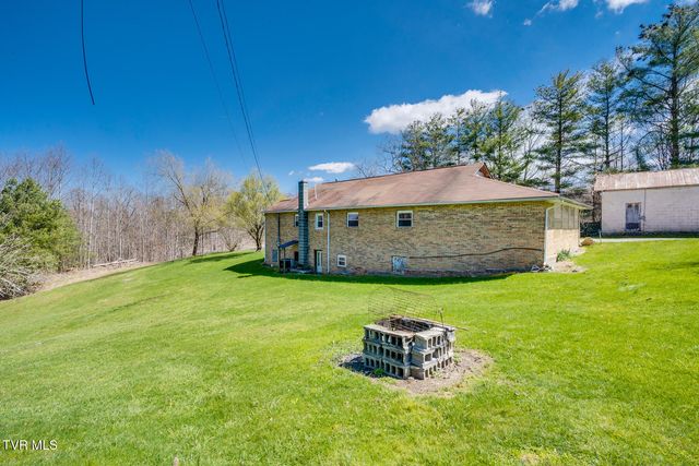 5759 Ring Road, Saint Paul, VA 24283
