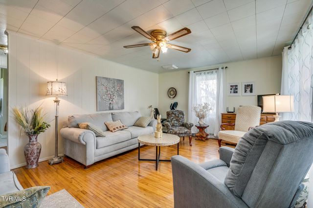 5759 Ring Road, Saint Paul, VA 24283