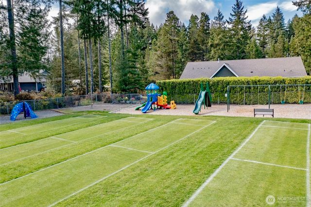 18 E Flaggwood Court, Union, WA 98592