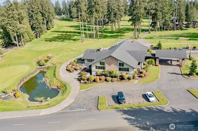18 E Flaggwood Court, Union, WA 98592