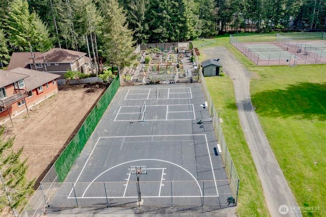 18 E Flaggwood Court, Union, WA 98592
