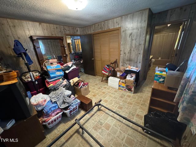 105 Pond Hill Road, Jonesborough, TN 37659