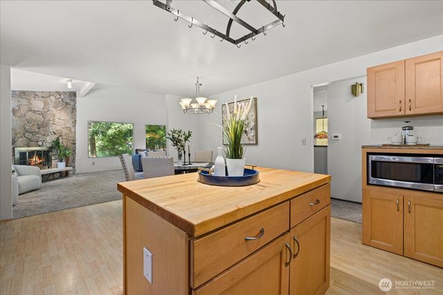 7223 NE 160th Street, Kenmore, WA 98028