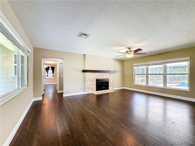 363 N Kensington Avenue, Lecanto, FL 34461