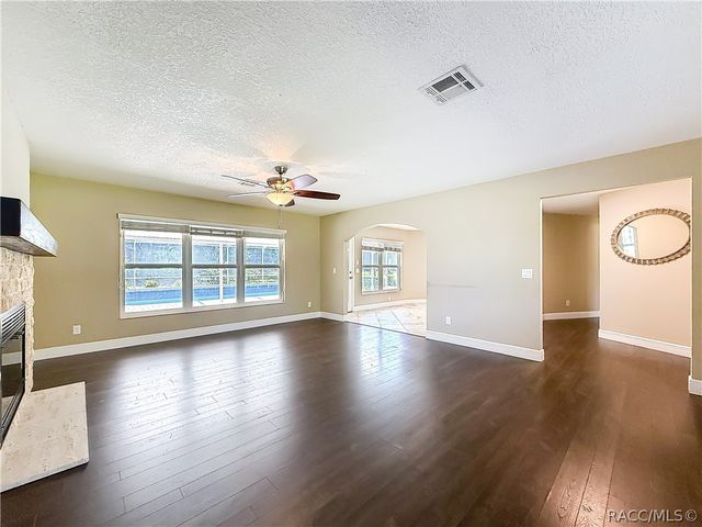 363 N Kensington Avenue, Lecanto, FL 34461