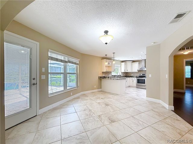 363 N Kensington Avenue, Lecanto, FL 34461