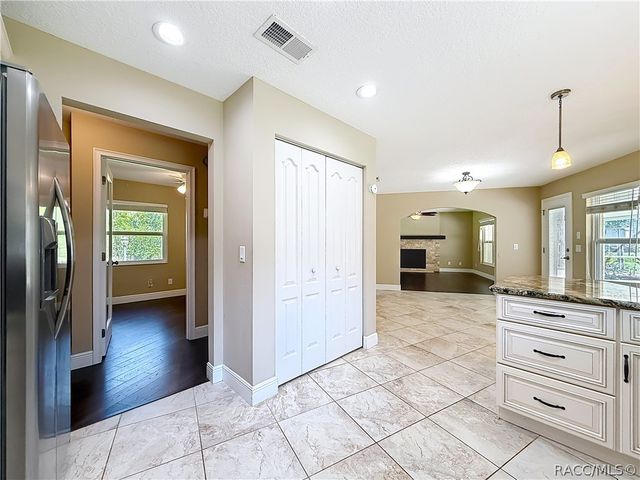 363 N Kensington Avenue, Lecanto, FL 34461